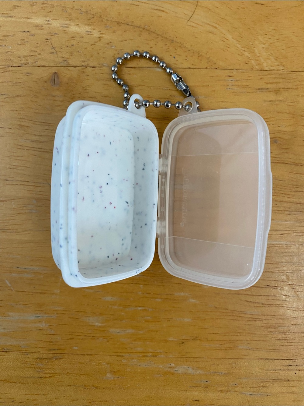 Tupperware Mini Keychain with Ball Chain - Picture 3 of 4